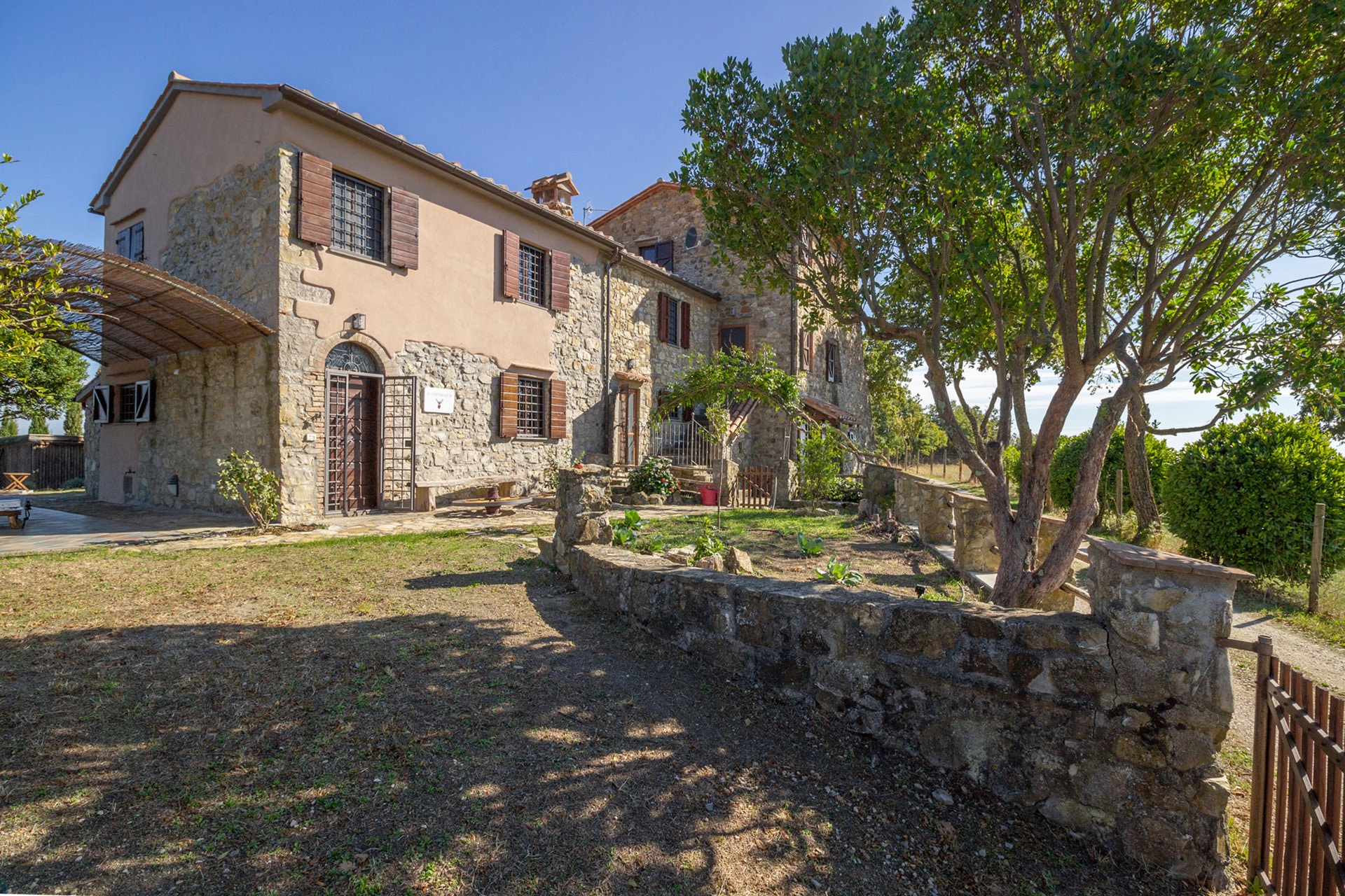 Casale in vendita a Scansano