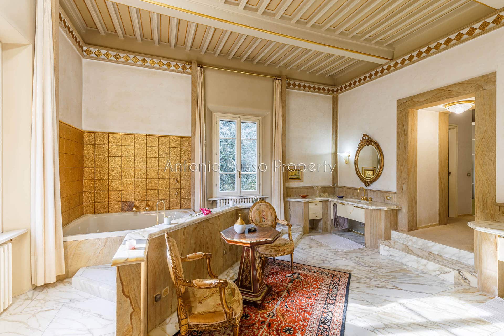 Storica proprietà in vendita a Firenze