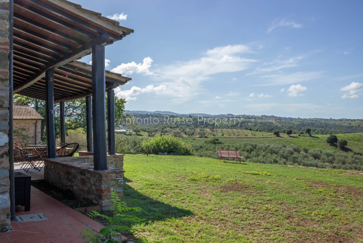 Casale azienda agricola in vendita a Scansano