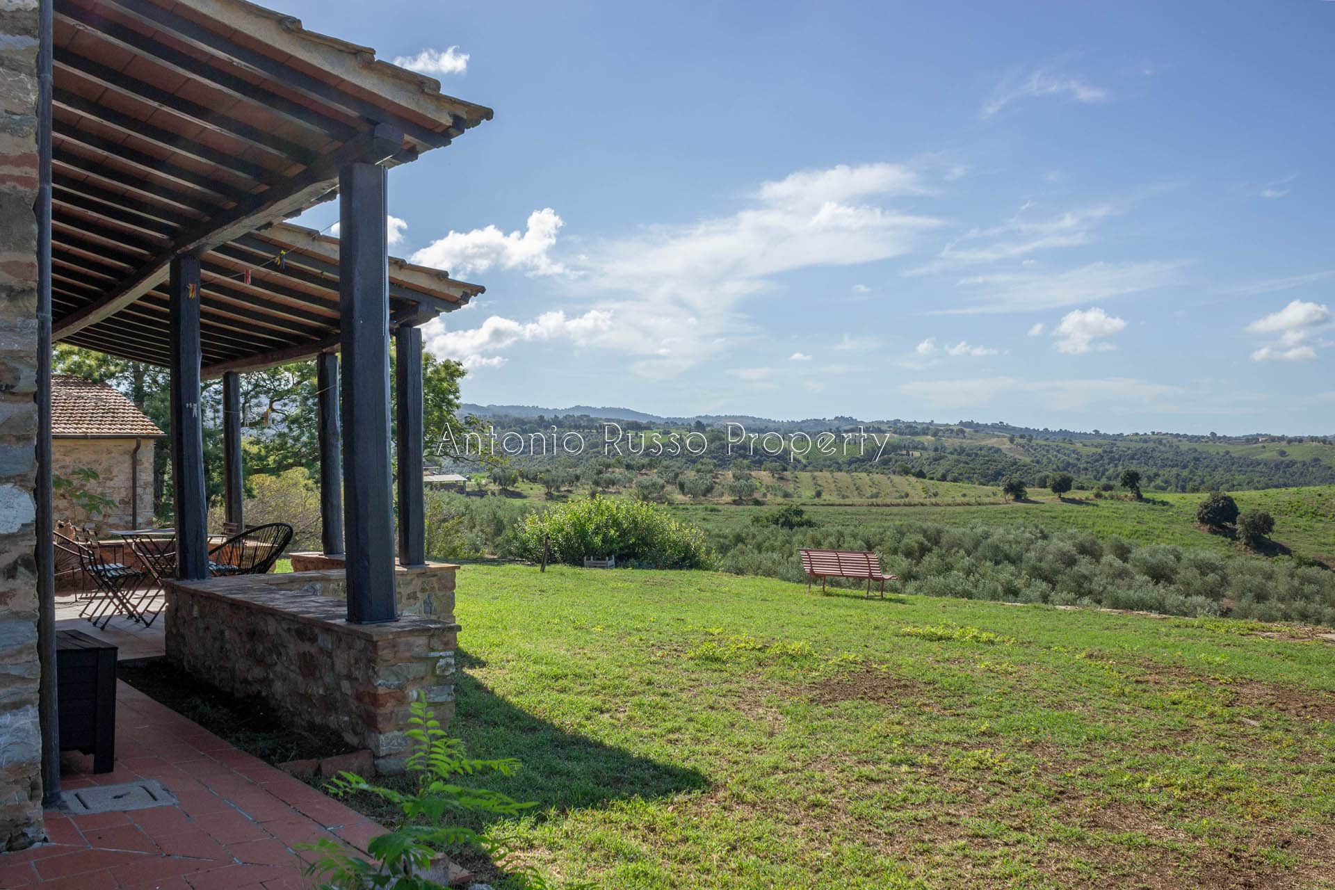 Casale azienda agricola in vendita a Scansano