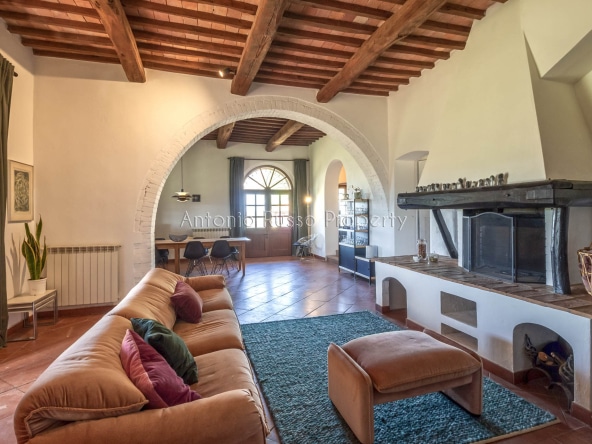 Casale azienda agricola in vendita a Scansano
