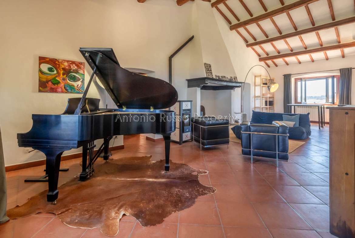Casale azienda agricola in vendita a Scansano