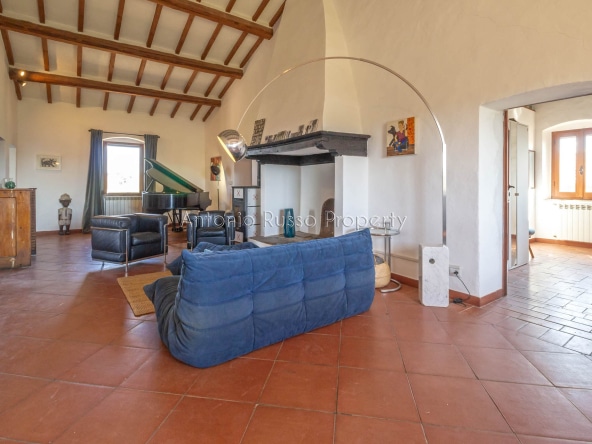 Casale azienda agricola in vendita a Scansano