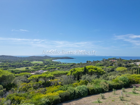 Villa vista mare in vendita a Punta Ala