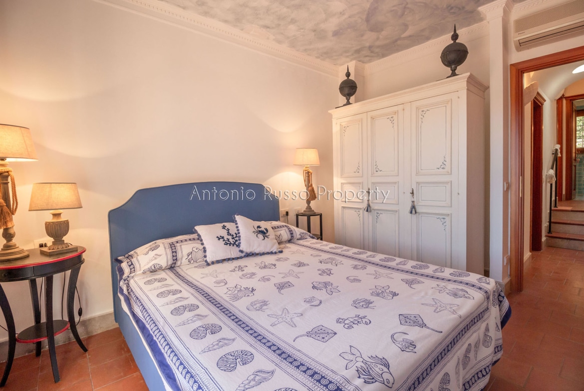 Villa vista mare in vendita a Punta Ala