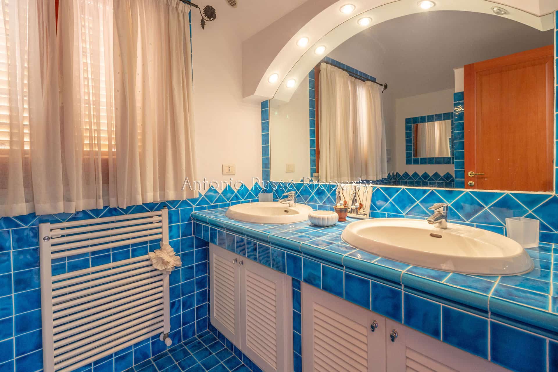 Villa vista mare in vendita a Punta Ala