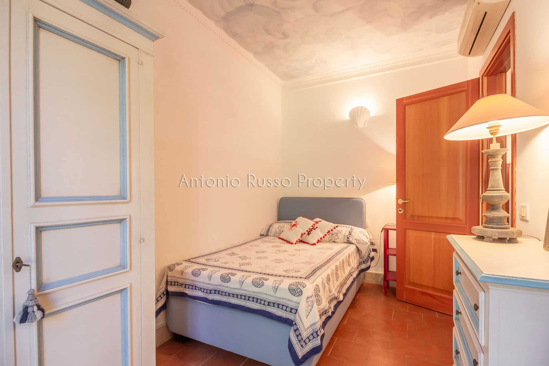 Villa vista mare in vendita a Punta Ala