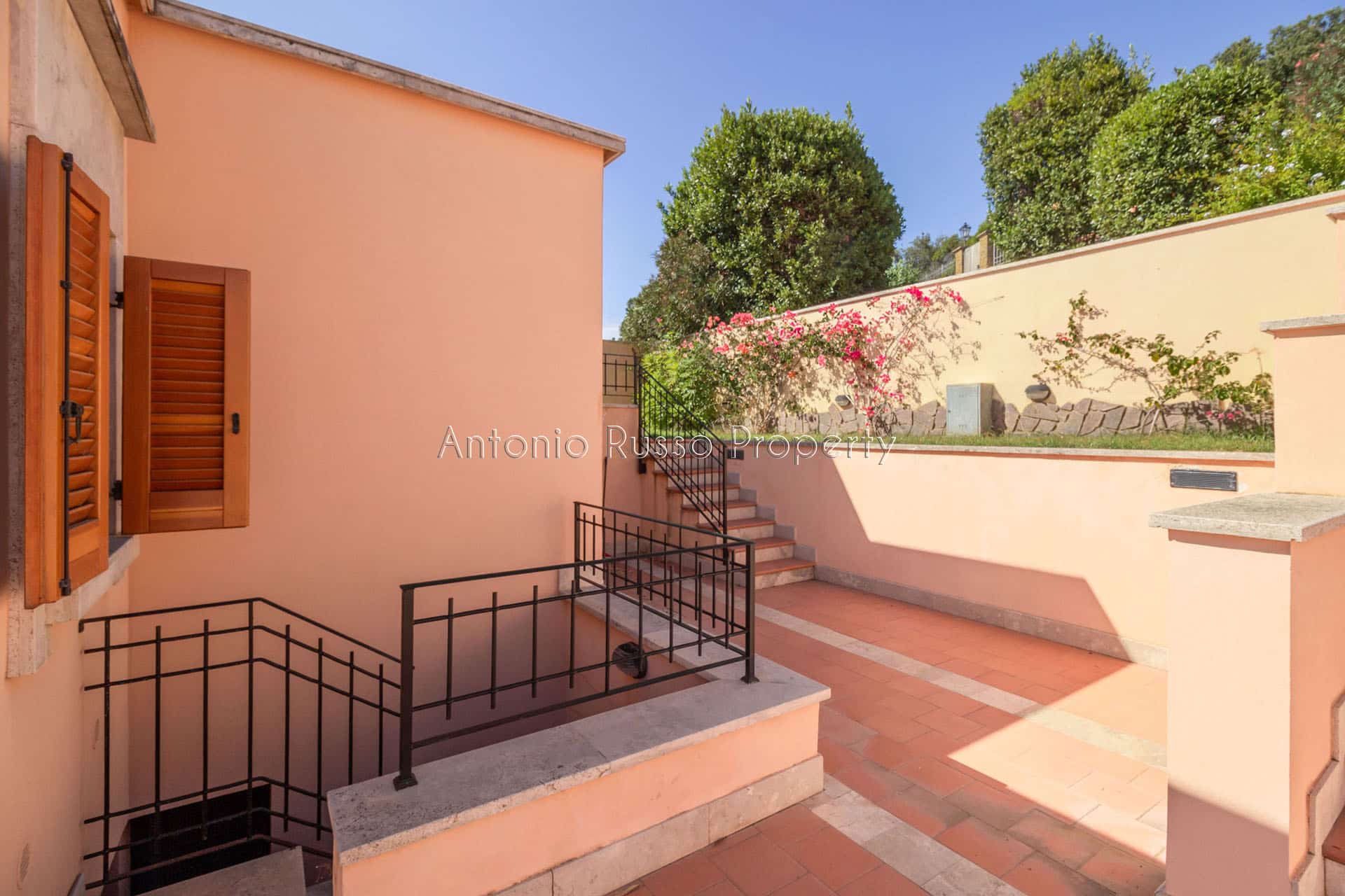 Villa vista mare in vendita a Punta Ala