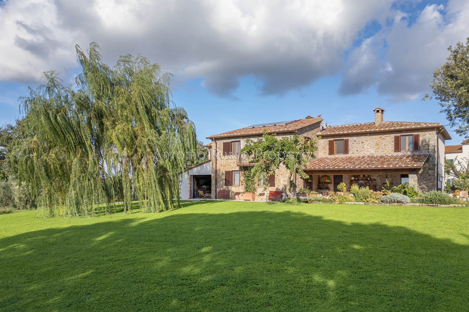 Casale in vendita in Toscana