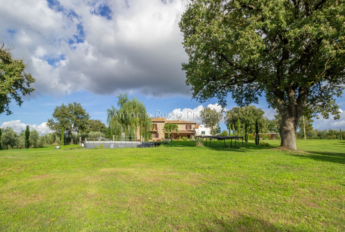 Casale in vendita in Toscana