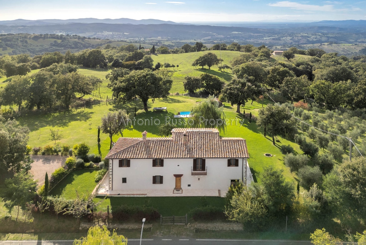 Casale in vendita in Toscana