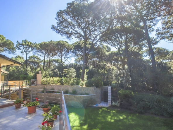 Villa di lusso in vendita a Roccamare