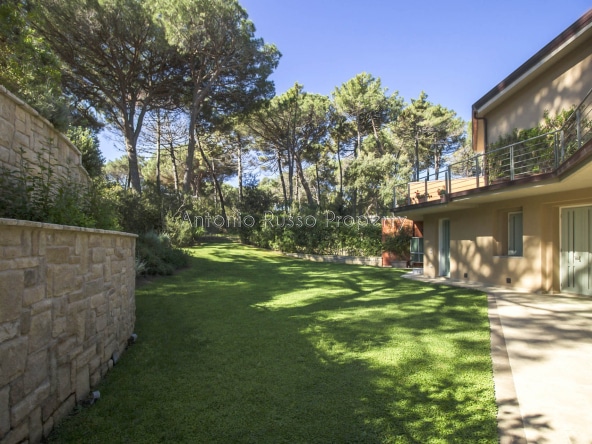 Villa di lusso in vendita a Roccamare