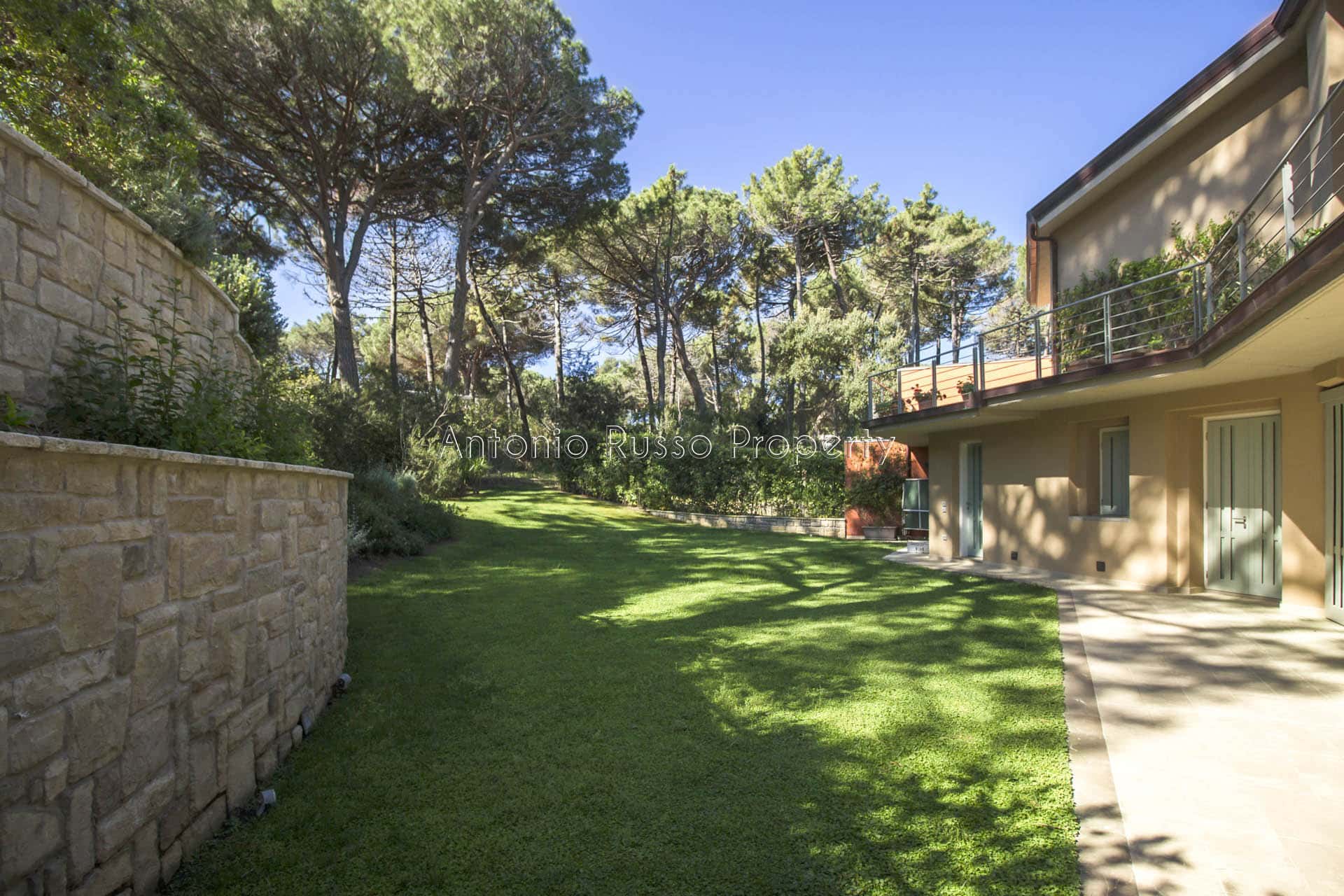 Villa di lusso in vendita a Roccamare