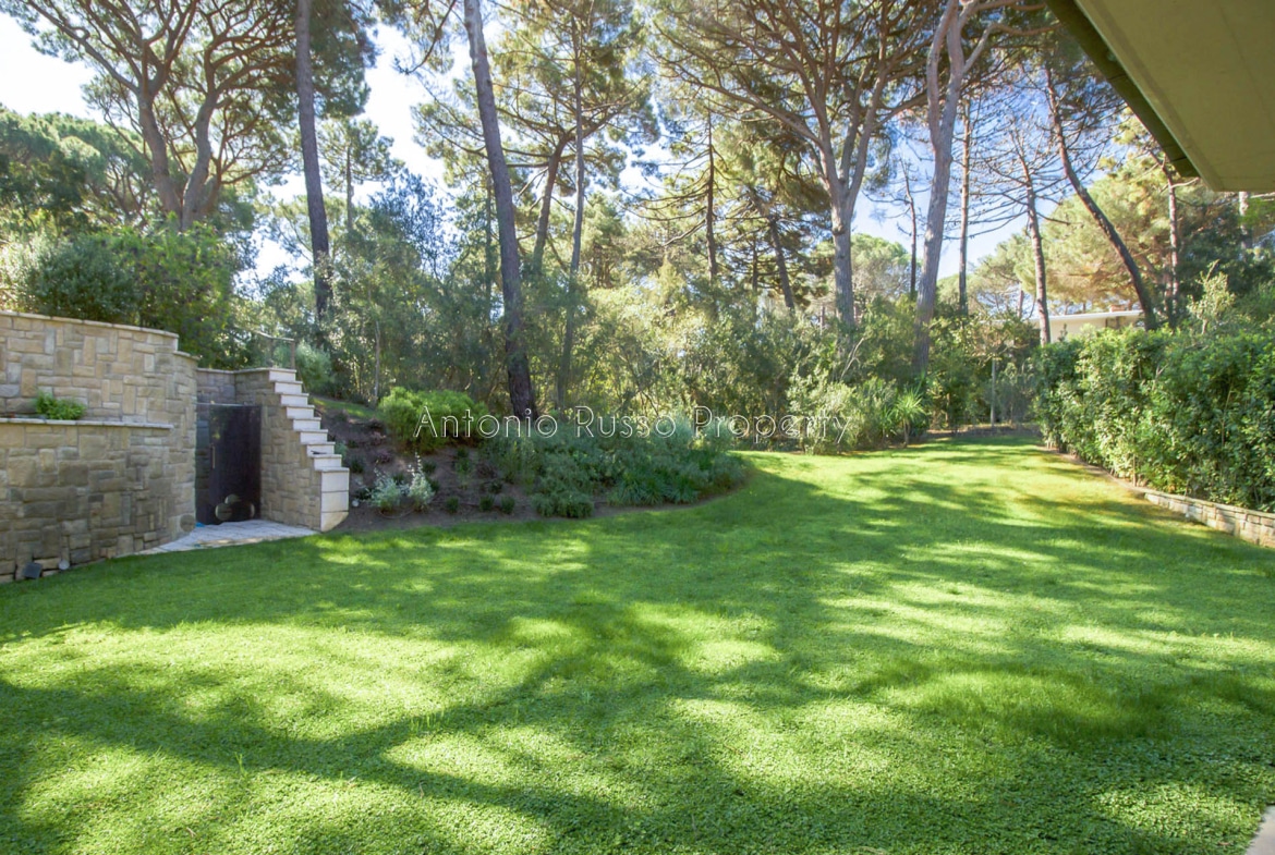 Villa di lusso in vendita a Roccamare