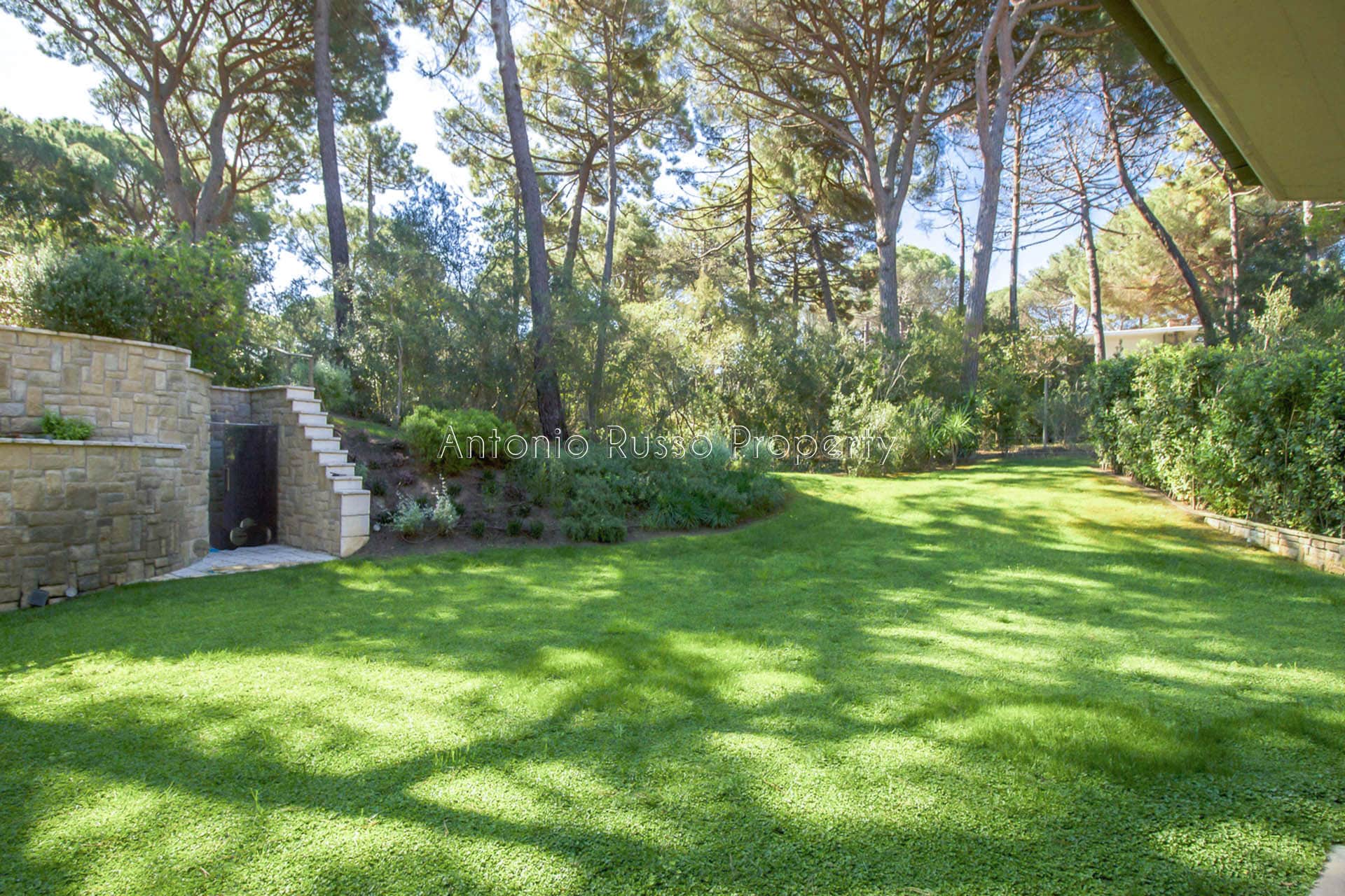Villa di lusso in vendita a Roccamare