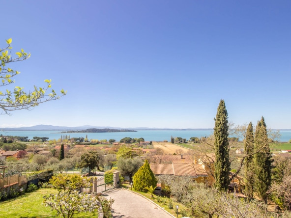 Casa in vendita sul Trasimeno