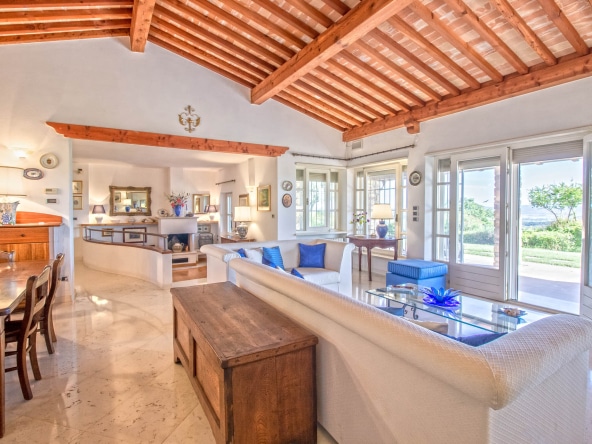 Villa in vendita a Magliano in Toscana