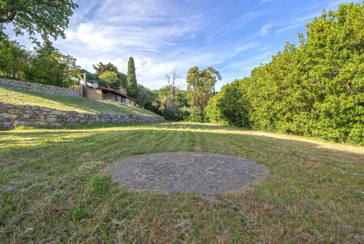 Villa in vendita a Magliano in Toscana
