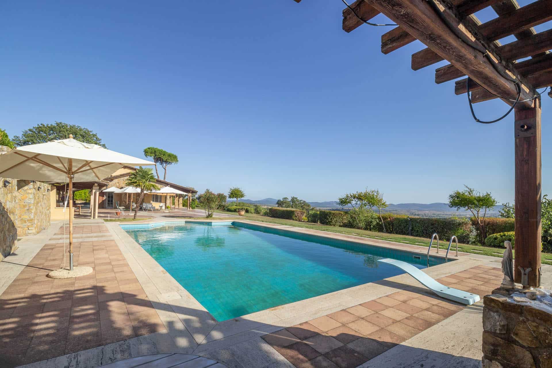 Villa in vendita a Magliano in Toscana