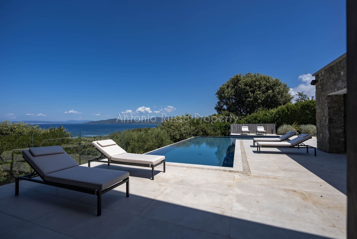villa di lusso vista mare Punta Ala