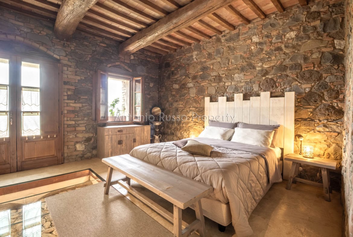 Casale in vendita nella Val d'Orcia (13)