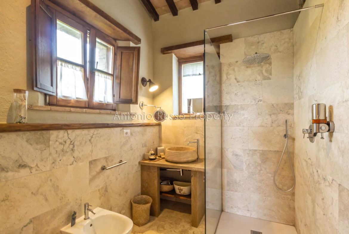 Casale in vendita nella Val d'Orcia (29)