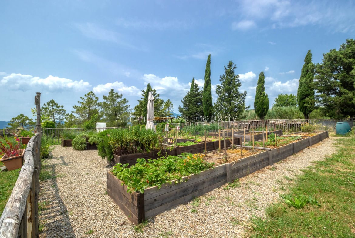 Casale in vendita nella Val d'Orcia (35)