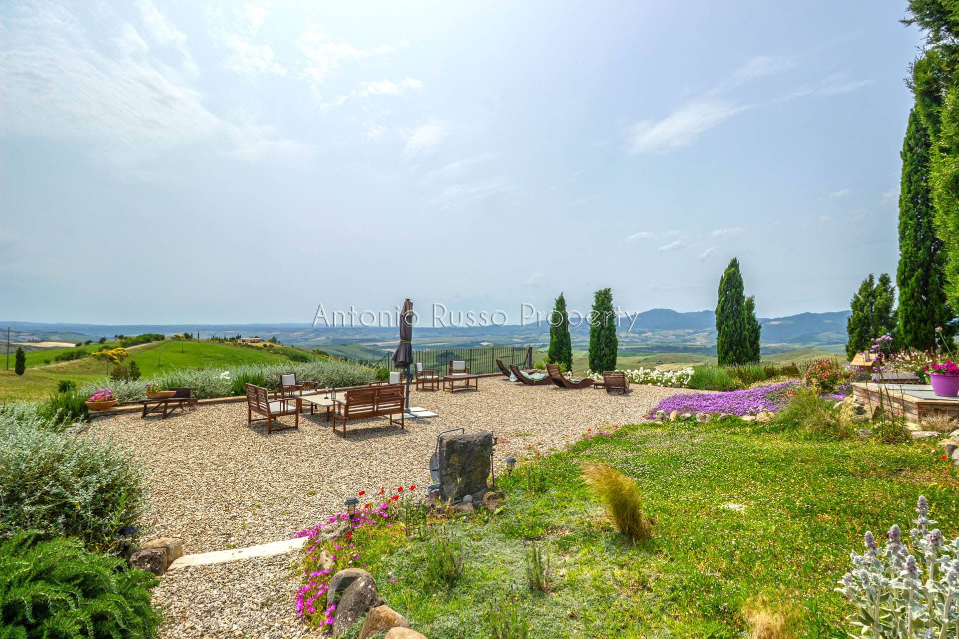Casale in vendita nella Val d'Orcia (38)