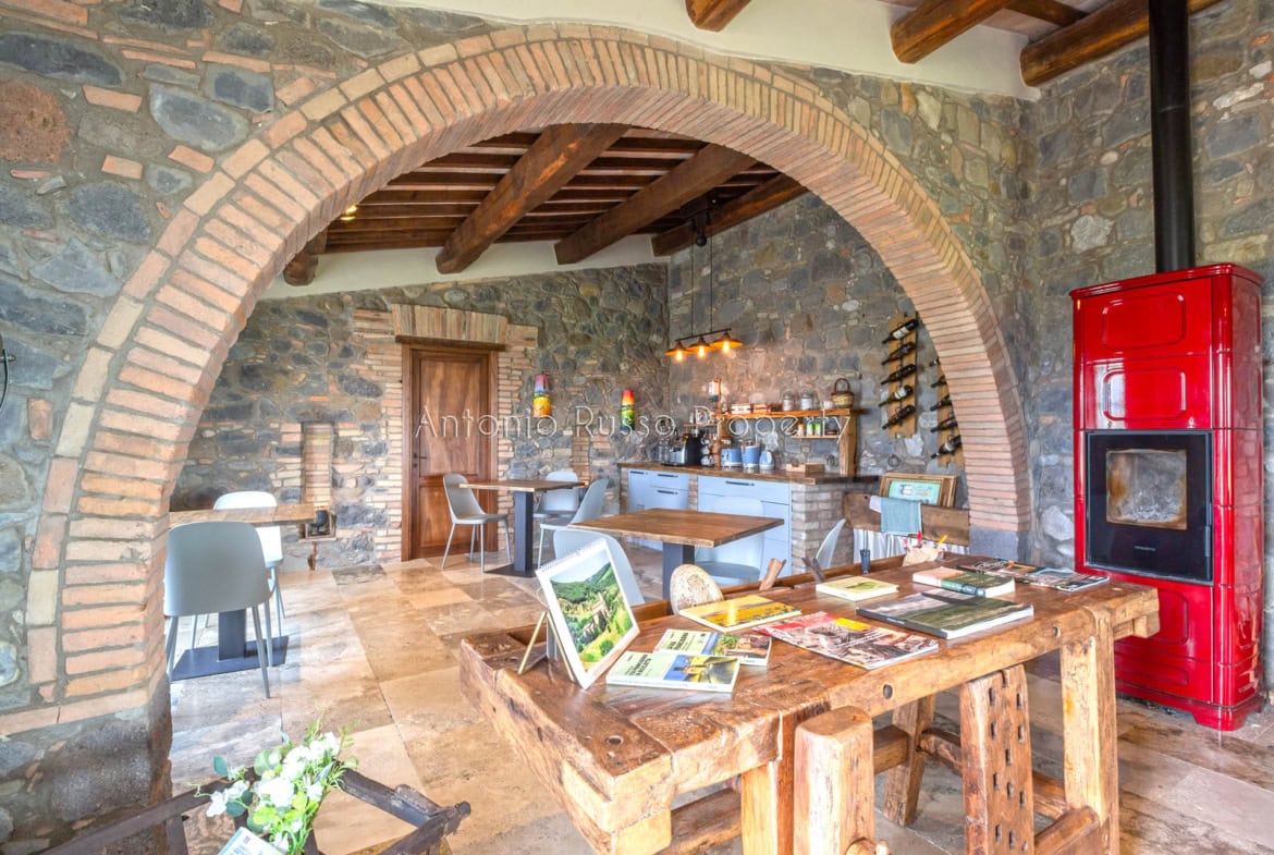 Casale in vendita nella Val d'Orcia (5)