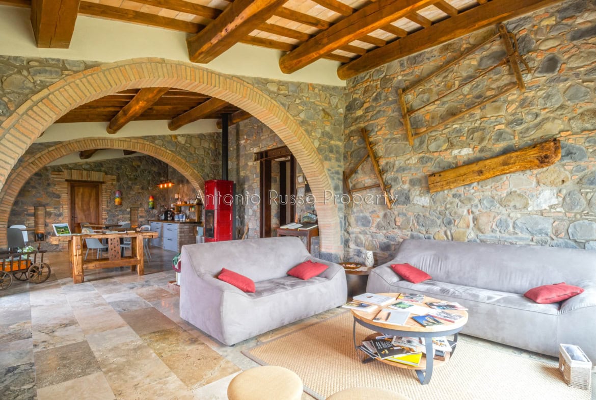 Casale in vendita nella Val d'Orcia (8)