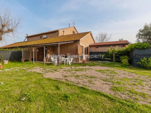 Apartment near the sea in Principina Terra