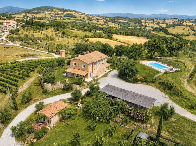 Farmhouse for Sale in the Maremma