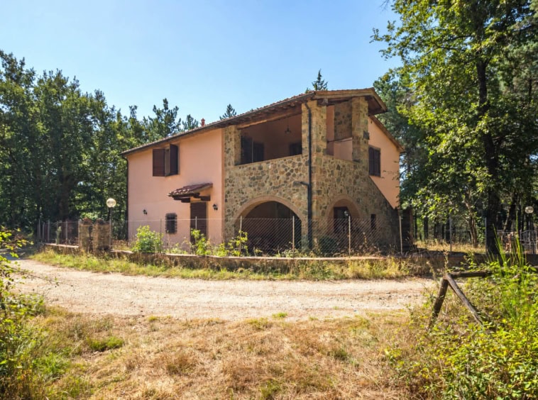 Farmhouse for sale in Massa Marittima